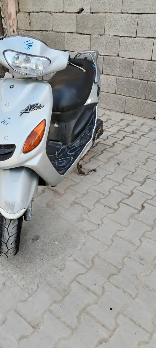 أّسِـلَأّمً عٌلَيِّکْمً 
دراجه اكزز فحل يباني مامفتوحه كامله سلف هندر اشايره كهربائيّاته كله شغاله دراجه نضيفه ما صارله هواي من طالعه من لحاويه للبيع السعر 650 مكاني ابو لخصيب *********** البصرة, العراق
