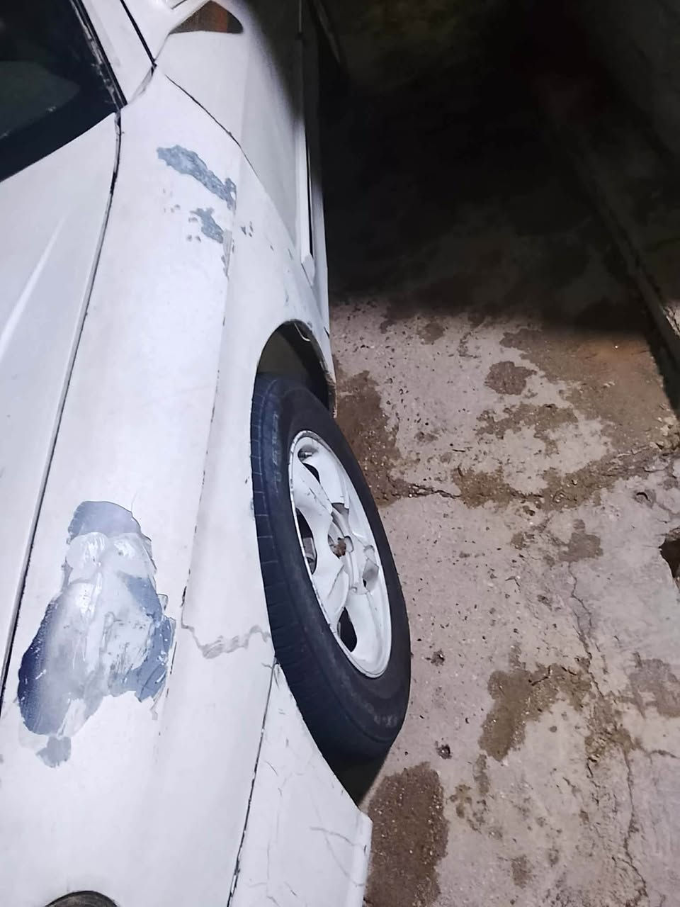 سوناتمه موديل 2000رقم بغداد نكليزي بسمي مكاني بابل السياره 
جاهزه على اخر حبايه كير شد جديد 
عينه أو صينيه مشط جديد سلف جديد 
تخم تاير كهربائيات من الداعمي للدعامي شغاله بيه درايم شفت يطكطك 
فقط السياره ترايه للبصره السعر 33اوبيه مجال هزه جديده السنويه لل 29
***********
هاذه واتساب فقط***********
