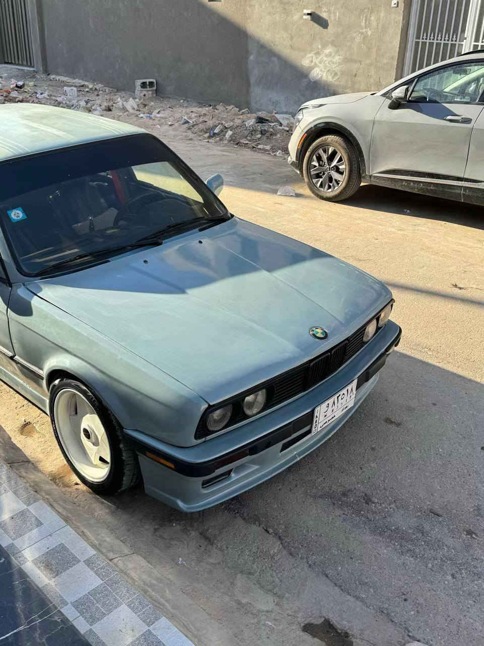 بي ام زعره عليه محرك  مال صكر 28 6V مبرمجه سرعه وباك فاير صالنصه رياضي كهربائيه كير نمره قصيره رياضي سياره ما ناقصه اي شي نضيفه وحلوه بس لان محتاج اريد ابيع سنويته لل29 السعر 45 وبيه مجال الرقم ***********
