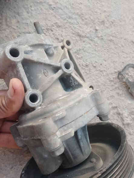 السلام عليكم
واتر بم حاويه مامشتود ابد جبته

ويه المكينه وماشديته شرط الشغل 

مال مكينه 2000

مكانه ذي قار النصر 

قم بليرضي الله واخذه

***********
