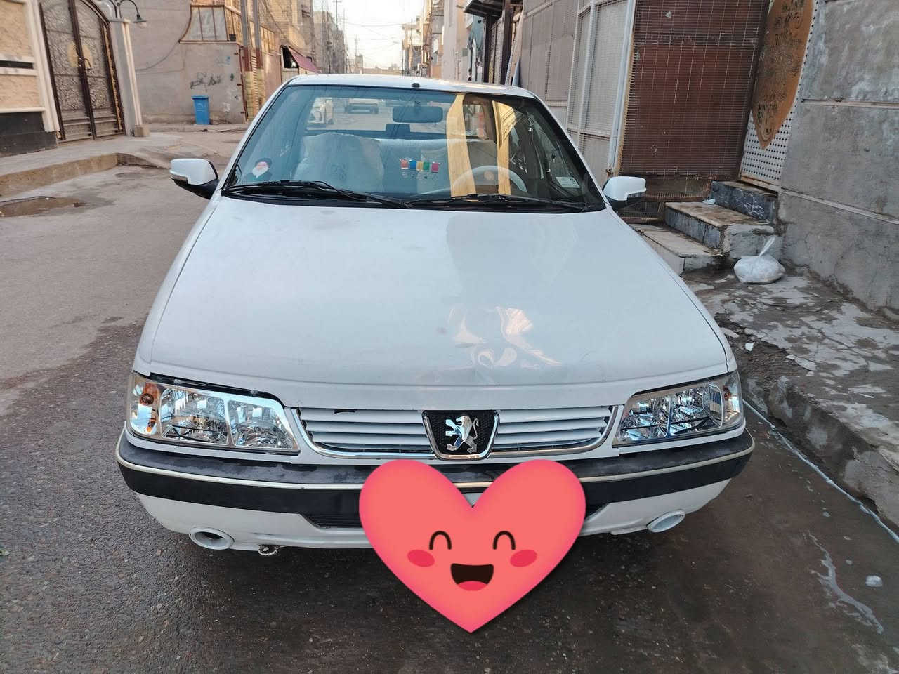 السلام عليكم بيجو رواء
موديل 2008 كير مكينه مكفوله   سياره مكفواله عدا شويه من الهلالات  سعر السياره 27 والسياره بغداد مكان سياره بلديات رقم الهتف ***********
