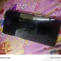 كامون 30 برو 5G • ١٢٨ رام ٨+٨ • شاشة فيها فطر