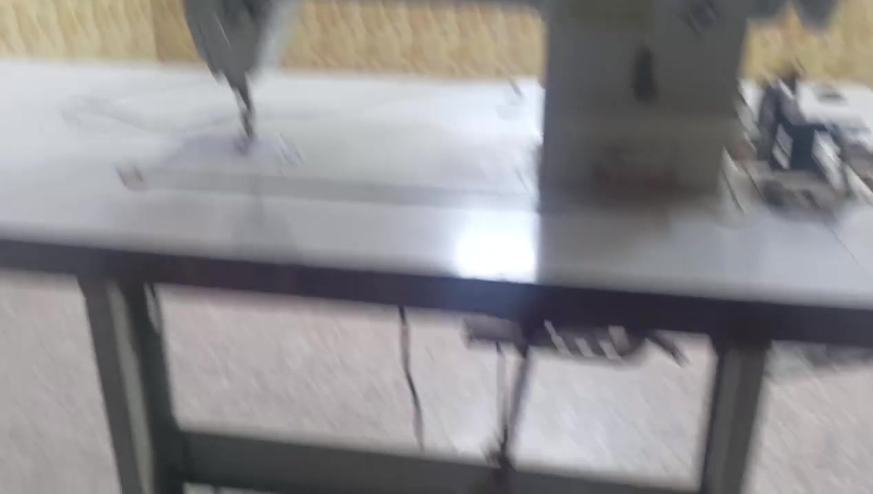 ماكينه للبيع مال خياطه العنوان الكوت الفلاحيه قرب شارع 30 يم جامع الرسول الاعظم العنوان رقم الهاتف ***********
