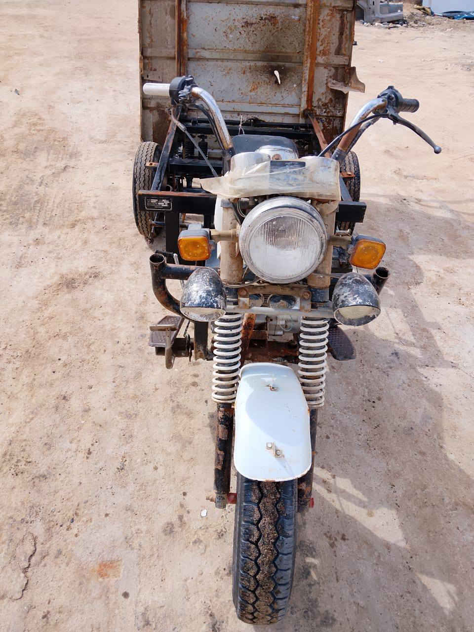 سلام عليكم ستوته للبيع مديل 2021ستوته شاصيه مكفول ابيعك بدون بدي سدر شغال دبلات شغاله سعر 1650وبيه مجال رقم راعي ستوته ***********مكان سوق الشيوخ
