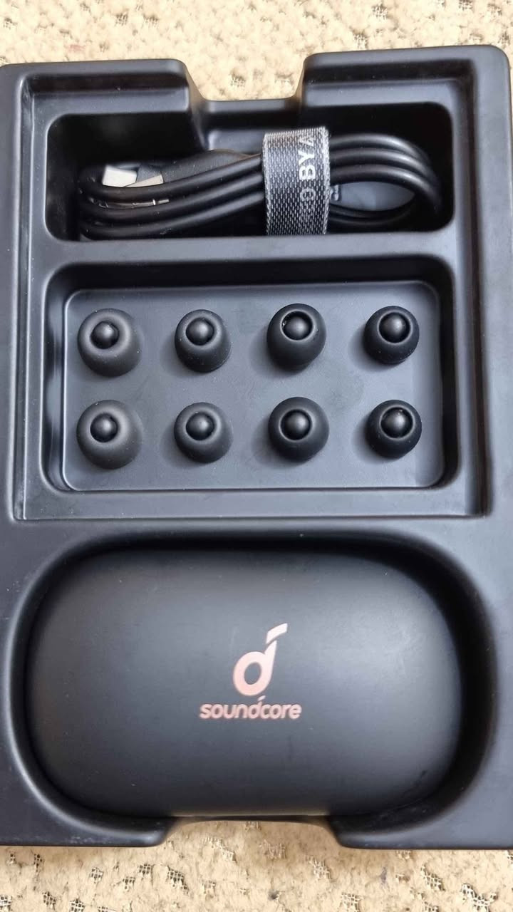 السلام عليكم سماعه انكر Life P2 جديدة غير مستعمله فقط مفحوصه
 صوت نقي ومجسم ومضخم
 تحتوي على ٤مايكات وقت تشغيل ٤٠ ساعه مع العلبه و ٧ساعات للشحنة الوحده
 وكذلك شحن مده ١٠ دقايق ينطيك ساعه تشغيل اذا كانت فارغه من الشحن
مقاومه للماء بدرجه IPX7
سعرها ٤٠ الف مكاني النجف حي المهندسين النجف, العراق


**إذا كنت صاحب هذا الإعلان وتريد حذفه لأي سبب، رجاءا أرسل رسالة إلى الدعم الفني**