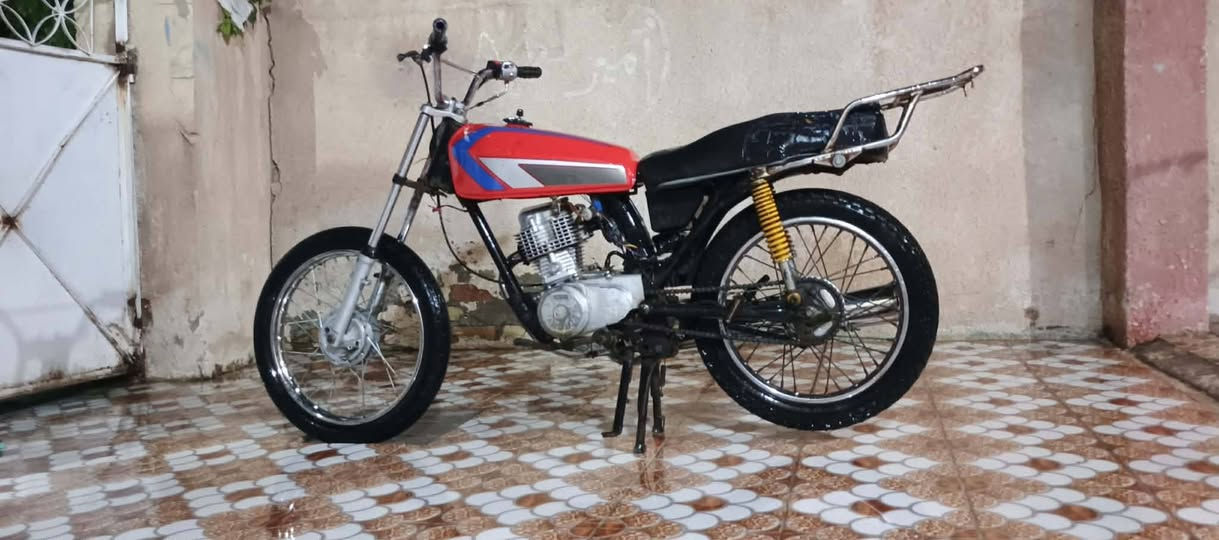 دراجه نامه  اربعه كير موديل 2019كلك
دراجه تخبل وحلوة مال ناس فقرة
وياله نامه جدد تايرات جدد شوده جديده كير
مكينتها تخبل لاتبخير ولا صوت 
دراجه مال شغل سعر 200قفل *********** ابو ل150ول175لا يتصل ولايراسل
