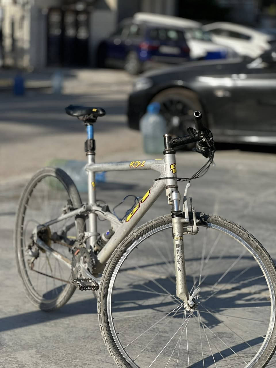 بايسكل للبيع
بايسكل كنت GT رياضي 
البايسكل نضيف  
رايده 100 وبي مجال 
رقم : ***********….***********

واتساب 👆🏻                                  👆🏻
