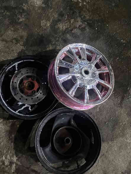 غراض ماكس للبيع كله جوه سوك خاص موجود وهذا رقمي *********** مكاني الدوره
