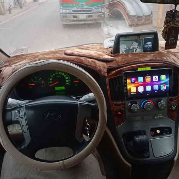 ستاركس للبيع 2015 نظيفه حيل مامشتغله بشارع ولا خط بس للبيت خالينه سابقا مكفوله كفاله عامه وهسه بيه تبديل جاملغ وباب سلايت سياره كير محرك كفاله وحداديه جديده سعر 175وبيه مجال ***********
