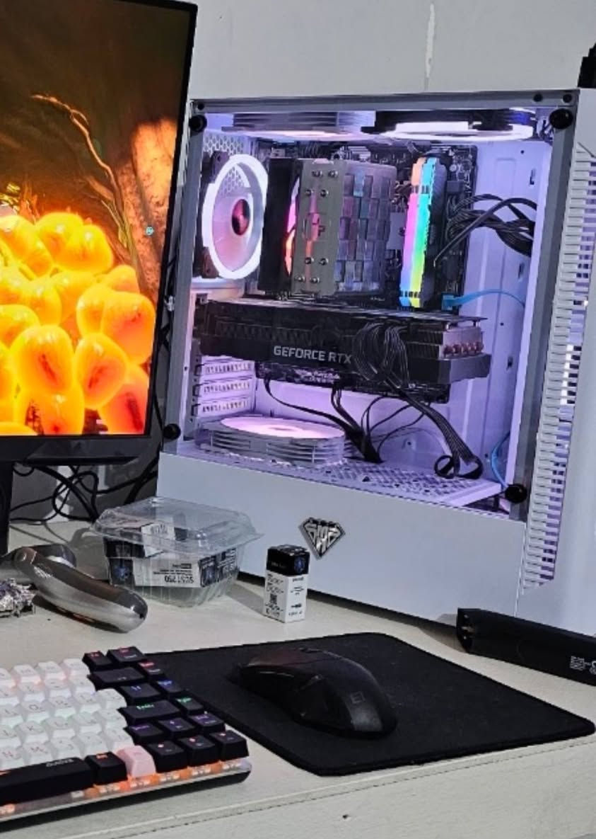 Pc gaming للمراوس بلابتوب gaming
معالج كور اي 5 جيل 12 
رام 16
كارت شاشة 3070ti
الهارد 4 تيرا
تواصل واتس ***********
