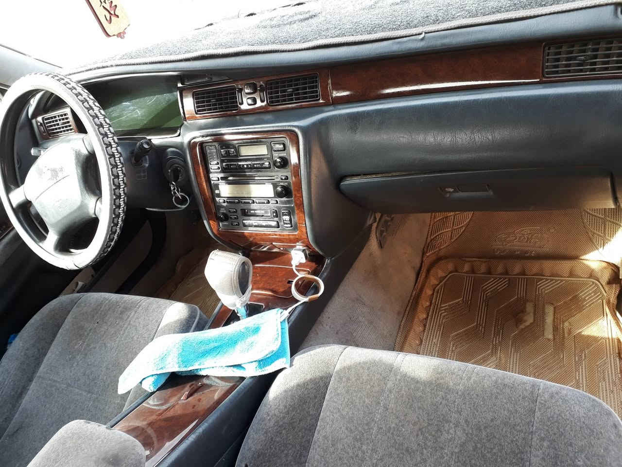 السلام عليكم
سياره راس الثور محور شركه غسق اماراتي رقم كركوك بسمي  مشروع وطني الناصريه سوك الشيوخ 
رقم التلفون ***********
السعر 83 وبيه مجال حق الجيه
