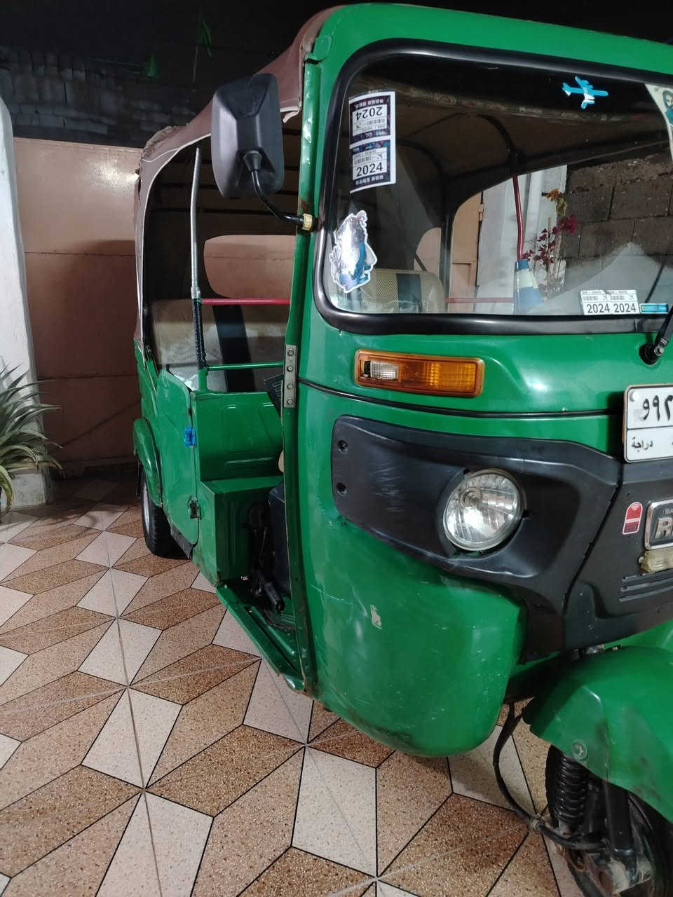 سلام عليكم اللبيع موديل 21 مرقم ثاني يوم تحويل تكتك كدام عينك تعجبك هلا بيك سعر 6 ونص عنواني بغداد المعامل رقم واتساب ***********
