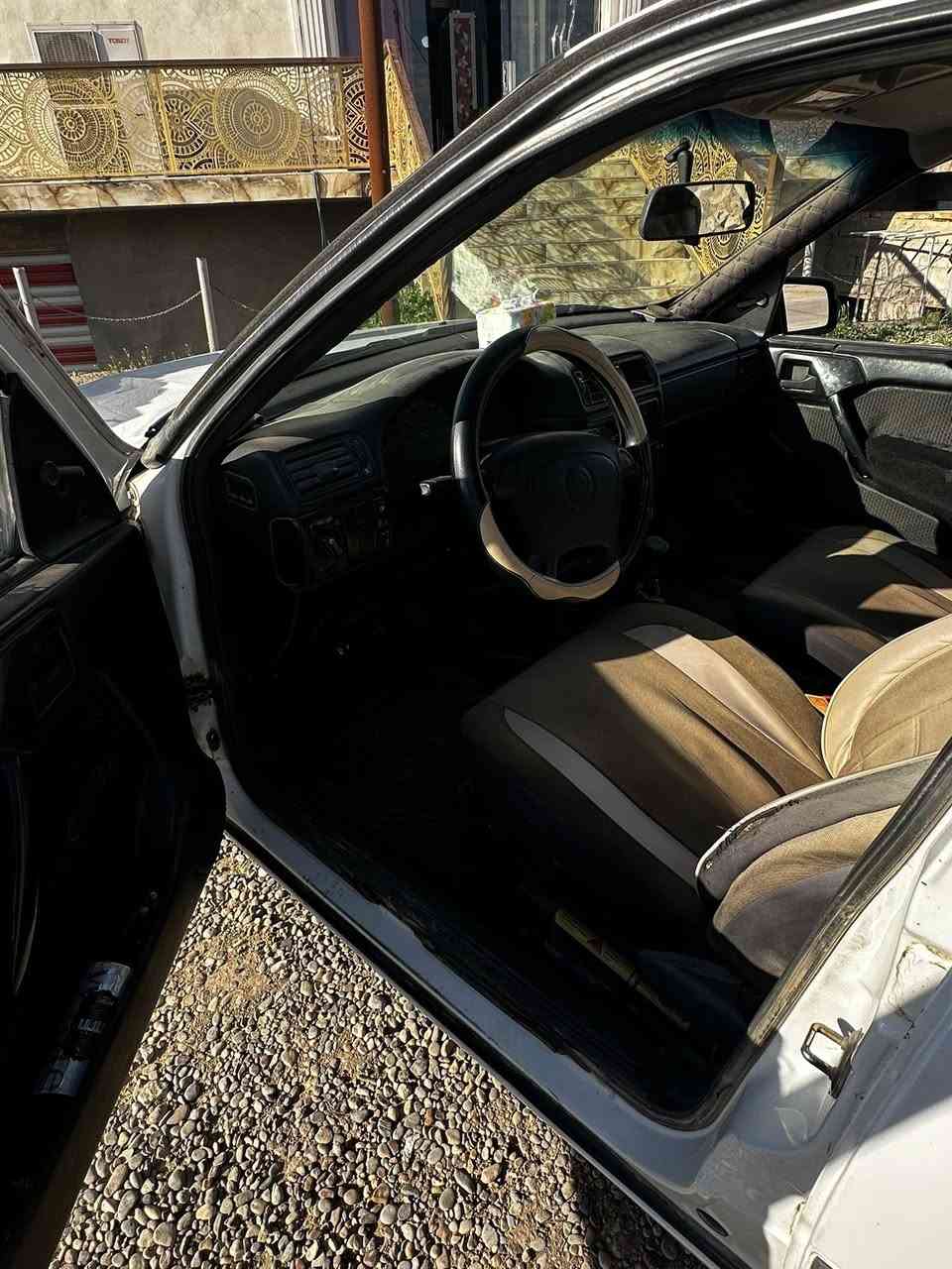 سلام عليكم
1994 كير ومكينه وصدر بشرط 
للستفسار اتصل ‭0780 287 2153‬
مكلف بلنشر
