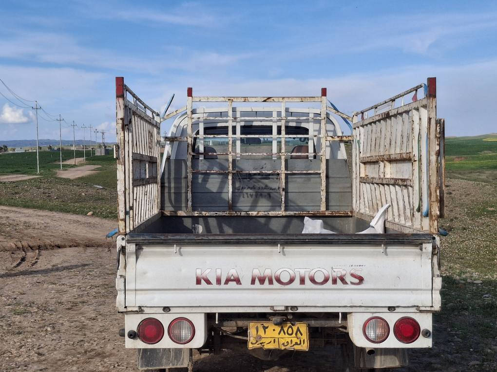 کیا دوو تەنی مودیل ۲۰۱۲ زەریبەیە بە گیرو مکینەو شانسیو اکسلی بە شەرت لیدانەکی کەمی لای سکنی هەیە ژ م ۰۷٥۰٤٨٦٨٦٥۲    ۰۷٨۲٤٤٥٥۷٤٨ وەتس ئابو ڤایبەر لە قوشتەپەم أربيل, العراق
