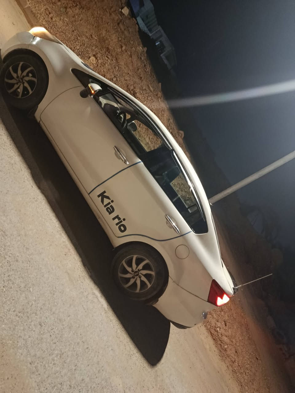 سياره كيا ريو موديل 12 خليجي
مكاني الحبانيه معارض الفلوجه 

تحكم ستيرن تدفه تبريد خير من الله

فتحه سقف اشاير بلمري امري شفط ضررها ضربه جاملق الخلفي 

تعال وبيك خير وتدلل ***********
