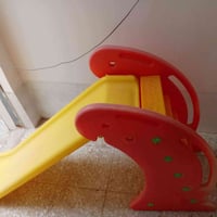 زحليقة اطفال • بلاستيك مبطن • نجف