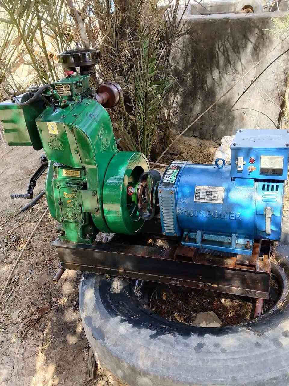 سلام عليكم
مولد هندي دويز 
لبيع شاتك ثقيل نضيف بلادي على شركه 
محرك 10حصان
راس توليد ملف نحاس ١٠٠٪
استفسار على هاذه رقم 👇
***********
