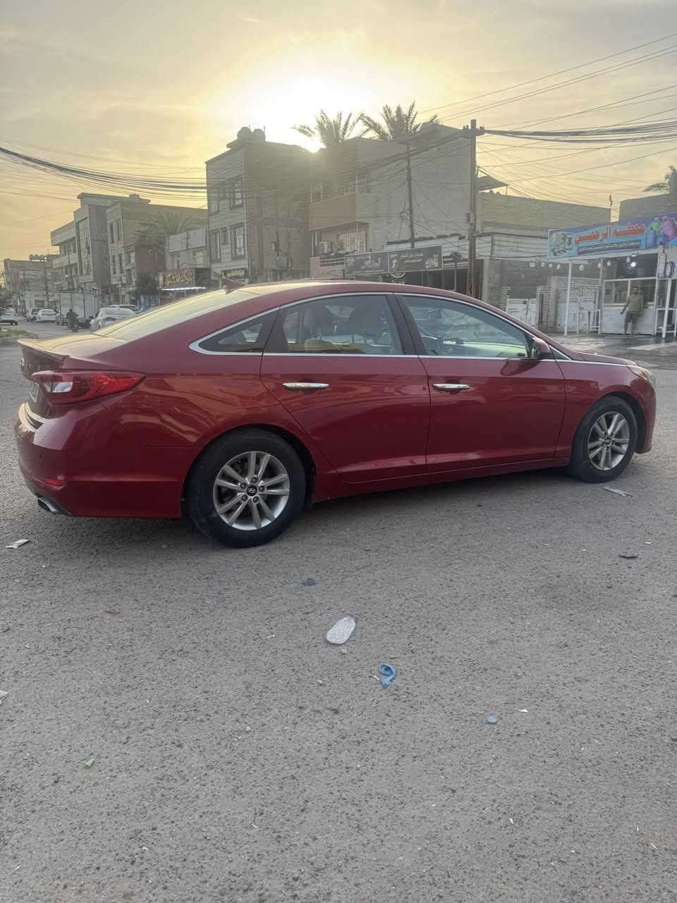 سوناته ٢٠١٧ وارد امريكي حادثها بامريكه بس دعاميه وخشم البنيد وبلعراق شبر بلجاملغ وصندوك ضربه سطحيه شواصي لغود حوض كله مكفول صدرها نضيف تبريدها خير من الله  محركها جي دي اي 
اي ستفسار الرقم ***********
