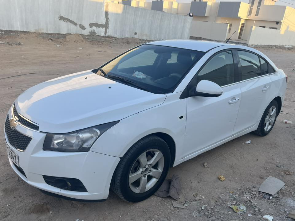 شوفر كروز ٢٠١٢ السعر ٨٠  رقم بغداد السيارة حزام ***********
