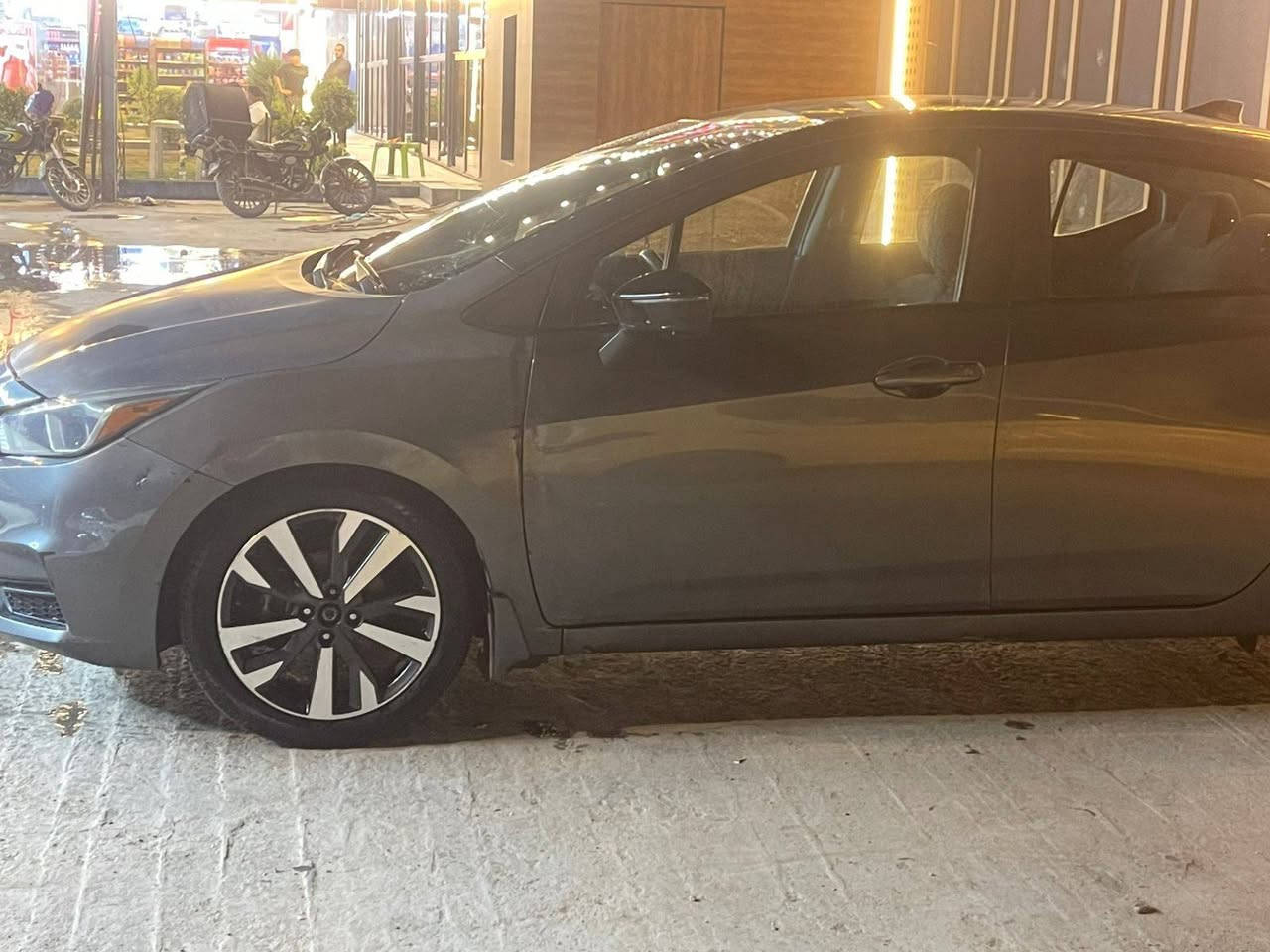 نيسان فيرسا ٢٠٢٠ اس ار 
محركها ١٦٠٠ 
رقمها انبار 
بصمه 
تشغيل عن بعد 
بوب بصمه 
تحديد مسار 
رادار امامي 
رادار خلفي 
نقطة عمياء 
اشاير بالمري
السعر 96 بيها مجال


**إذا كنت صاحب هذا الإعلان وتريد حذفه لأي سبب، رجاءا أرسل رسالة إلى الدعم الفني**