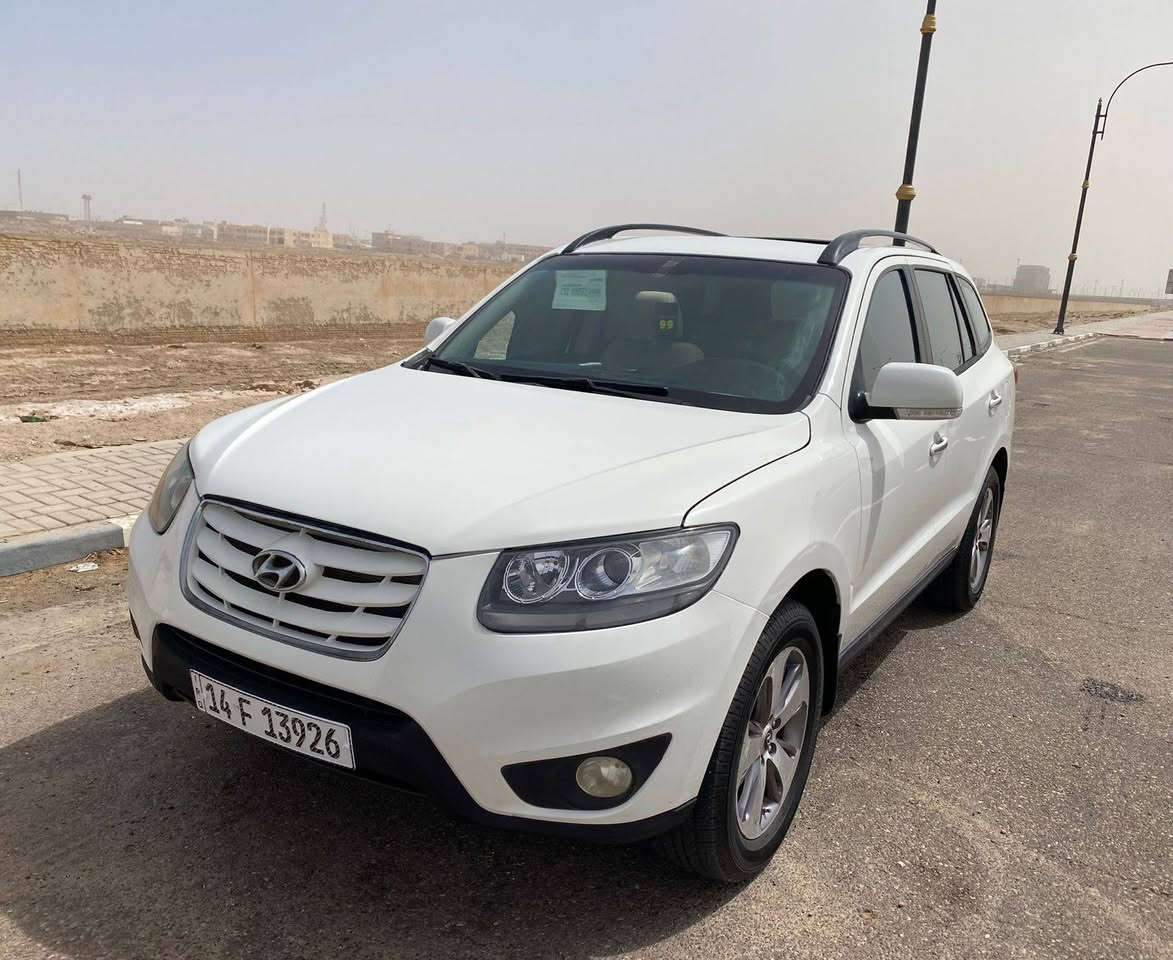 سلام عليكم سياره سنتافيه سبعه راكب سياره نضيفه خير من الله اشاير بل مري تحكم استيرن موديل ١٢ المكان قظاء المدينه سياره عائليه وارد خليجي سنويه بسمنه سعره ١٣٧وبيه مجاال الشراي يتصل ويدلل على الرقم  ***********
