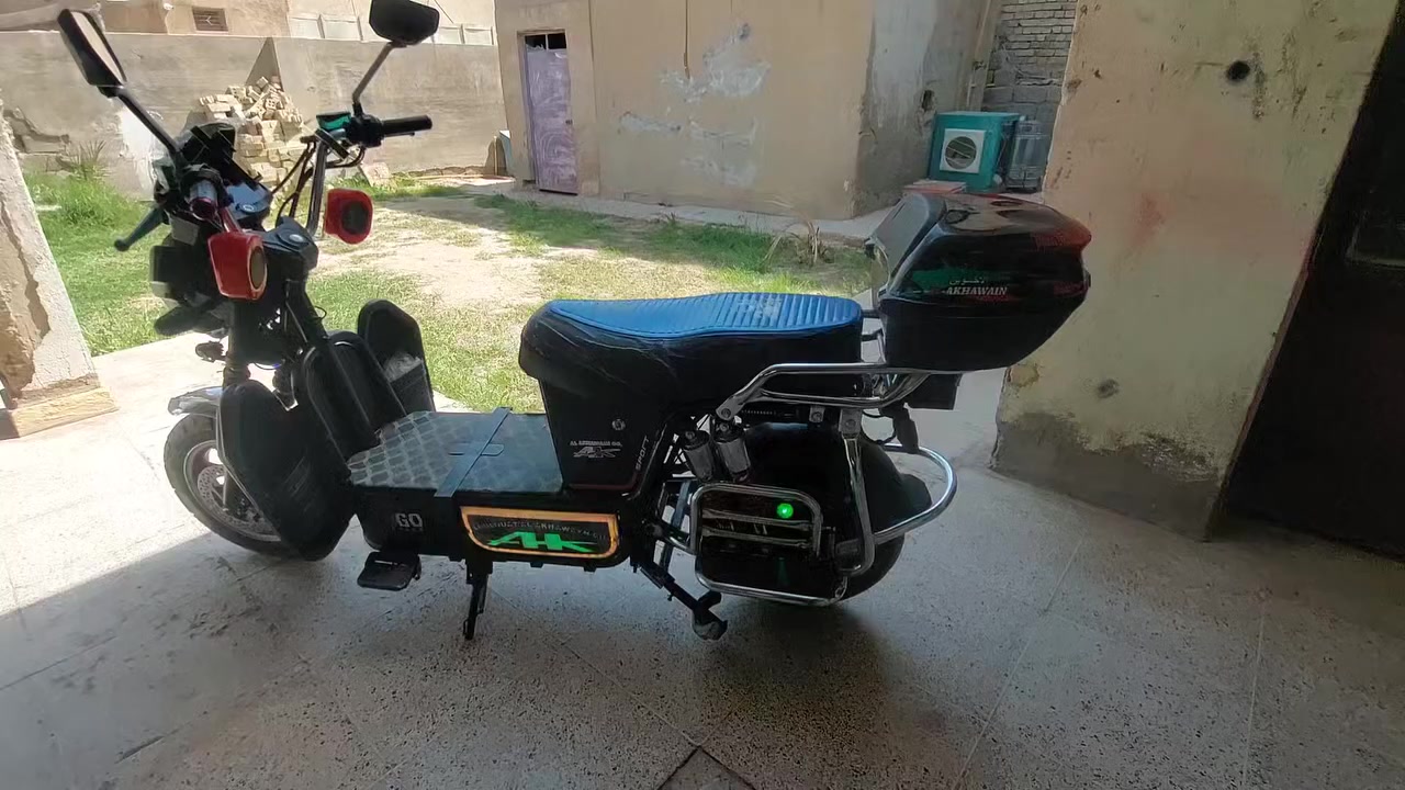 السلام عليكم دراجه جبلي  2025
(6بطاريات)فول ع الفحص✅

جهاز مانع سرقه ✅

دبل إشاره ✅

زنون عالي وناصي ✅

نشرات كلها شغاله ✅

أشاير يمنى ويسى شغال ✅

بصمه شغاله ✅

قفل الموطور للامان شغال ✅

ام بي ثري شغال ✅

دبلات حمل عالي ✅

تواصل واتساب او اتصل ع الخط 

مكاني فلوجه

***********
