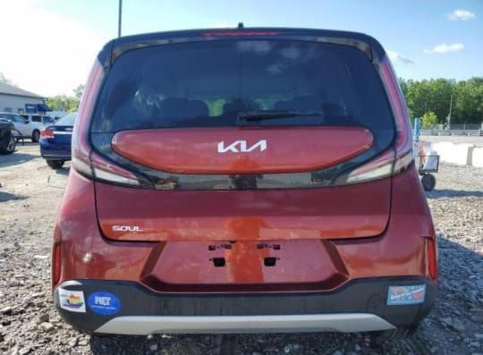 سلام عليكم 
كيا صول موديل 2025  ماشية 3800 مايل يعني زيرو السيارة موعد وصول الى ميناء ام قصر في  البصرة يوم 12/2 السيارة على وضع الصور بدون تصليح وبدون گمرك وبدون رقم سعرها على وضع الصور 112 ورقة يعني شدة و 12 ورقة بأمكان المشتري يدخلها بكتاب شهداء او يدخلها حرة 
للاستفسار الاتصال على الرقم *********** يتوفر واتساب
