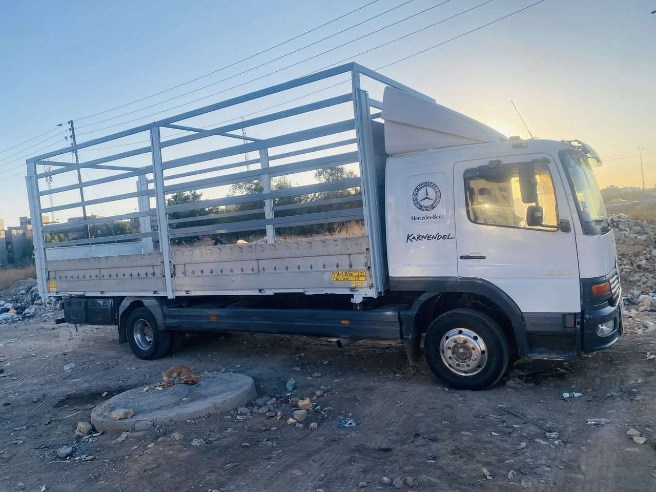 اتيكو للبيع 2004 للبيع رقم ذي قار طول 7/25غير متواجد عل فيس رقم صاحب السياره.          

‭0771 411 6623‬
