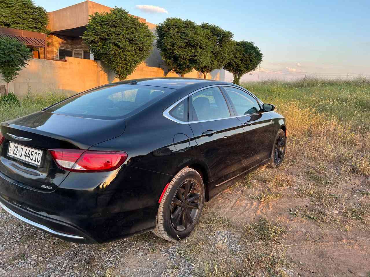 صبغ قطعتين ونص (الباب والجنح والصندوق)، الشاصي سليم وما واصلتله الضربة (الرقم ما متأثر)، الكير والمحرك بشرط الفحص، المحرك 2.4
مکان اربیل 
رقم *********** Singapore

