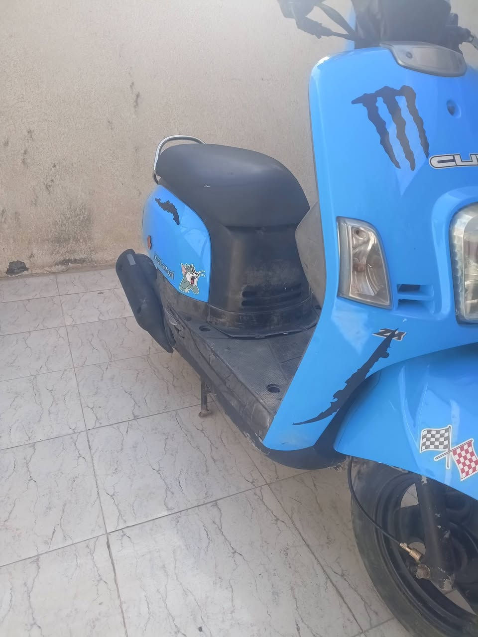 سلام عليكم
دراجه بوليس نضيفه صار شهر من اخذته كلشي شغال عدا السلف السعر مليون وبيه مجال وصل معرض موجود 
المكان كربلاء 
للستفسار على هذا الرقم ***********
