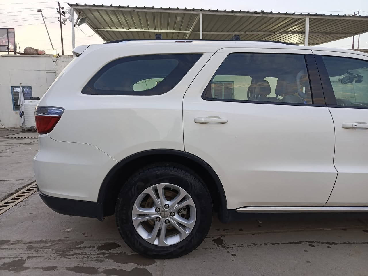 السلام عليكم
دورنكو 2012 فول مواصفات عدا الفتحه ماشيه 102 الف كم رقم بغداد دولي سياره جاهزه من كل شي بدون حادث  عدا طعجه زغيره بالجاملغ الامامي مامسويها  موجوده بالحله  للاستفسار 
***********
***********
اتصال او واتساب ابو احمد
