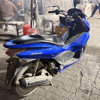 من رخصت الادمن دراجه بي سي اكس للبيع جيل اول كامله ما بيهه اي نقص كلشي...