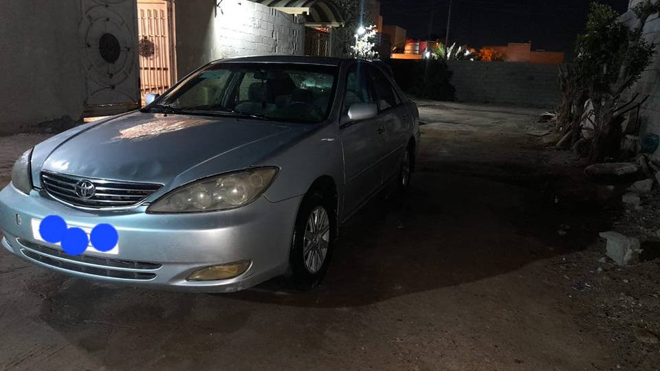 السلام عليكم. سيارة كامري للبيع مديل 2006 رقم انكليزي بصرة بسمي 
سيارة بيه حداديه وتبريد  نقص والباقي جاهز اتصل ع الرقم *********** الزبير, البصرة
