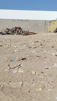 تبعد عن الصيطره ٥٠٠متر خدمات ماء يصعد الصطح بدون ماطور كهربائي باس شار...