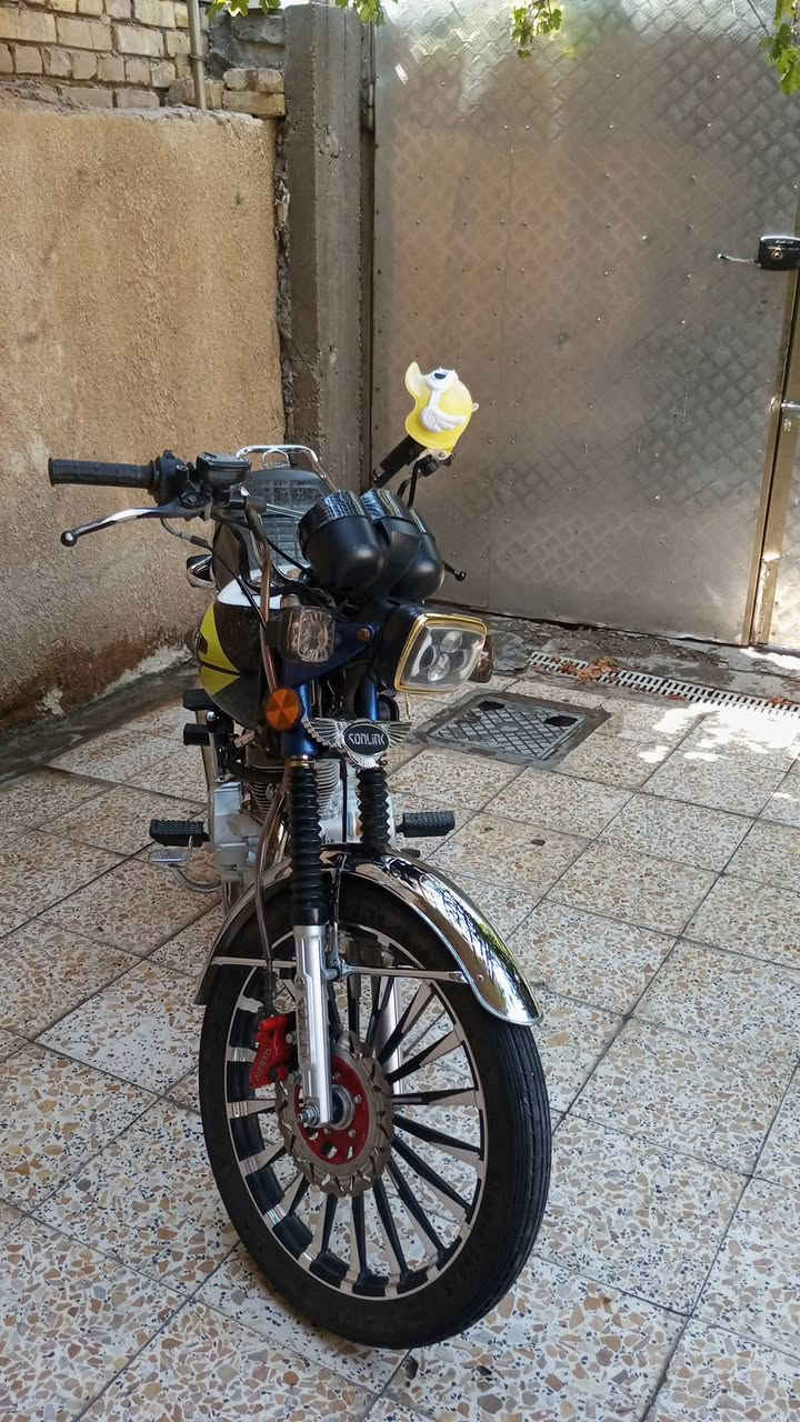 السلام عليكم دراجه ايراني خمسه كير للبيع مكينه 200 موديل 2025 دراجه جديده مكينه مكفوله كهربائيات كله شغل تاير جوبلس لايت زنون السعر 550 وبيها مجال قليل مكاني بغداد الحسينيه الراشديه رقم الهاتف ***********
