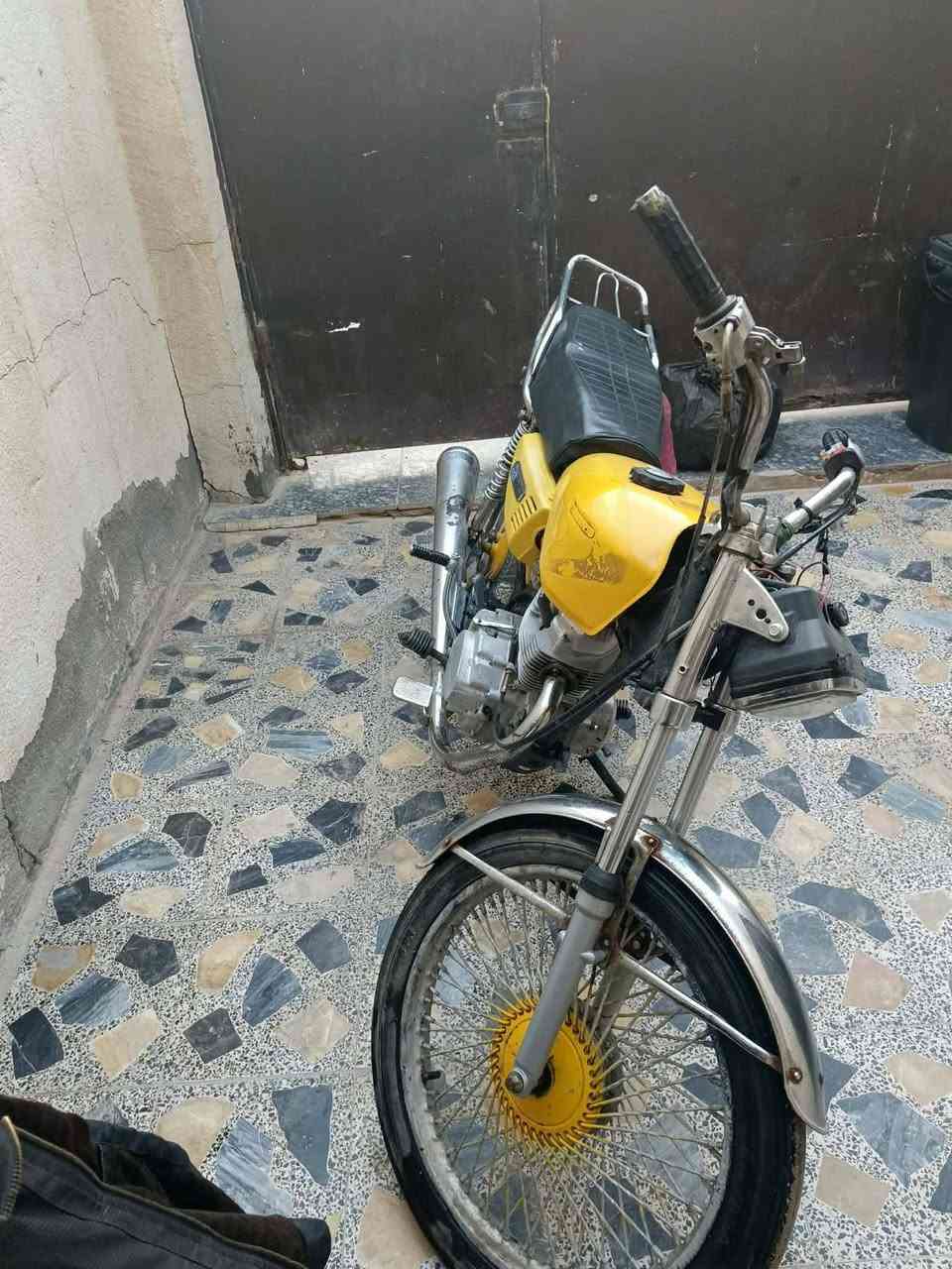 كلك للبيع 200 وبيها مجال قليل
شراي نتصل ‏‪***********‬‏
