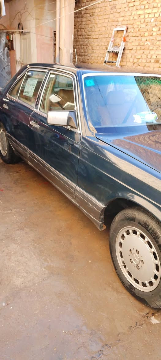 سلام عليكم مرسيدس رئاسي البيع موديل 85 سيارة مصبوغة جمالية سيارة جديدة بمعنى الكلمة مكينة  بطة 2 ونص ففتي سيارة جديدة الاستفسار ***********
