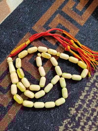 كهرب طبيعي الوزن ٣٣غرام  سعر الغرام ٣٠٠٠ للاستفسار الاتصال ٠٧٧٣٤٠٥٠٨٦٢...