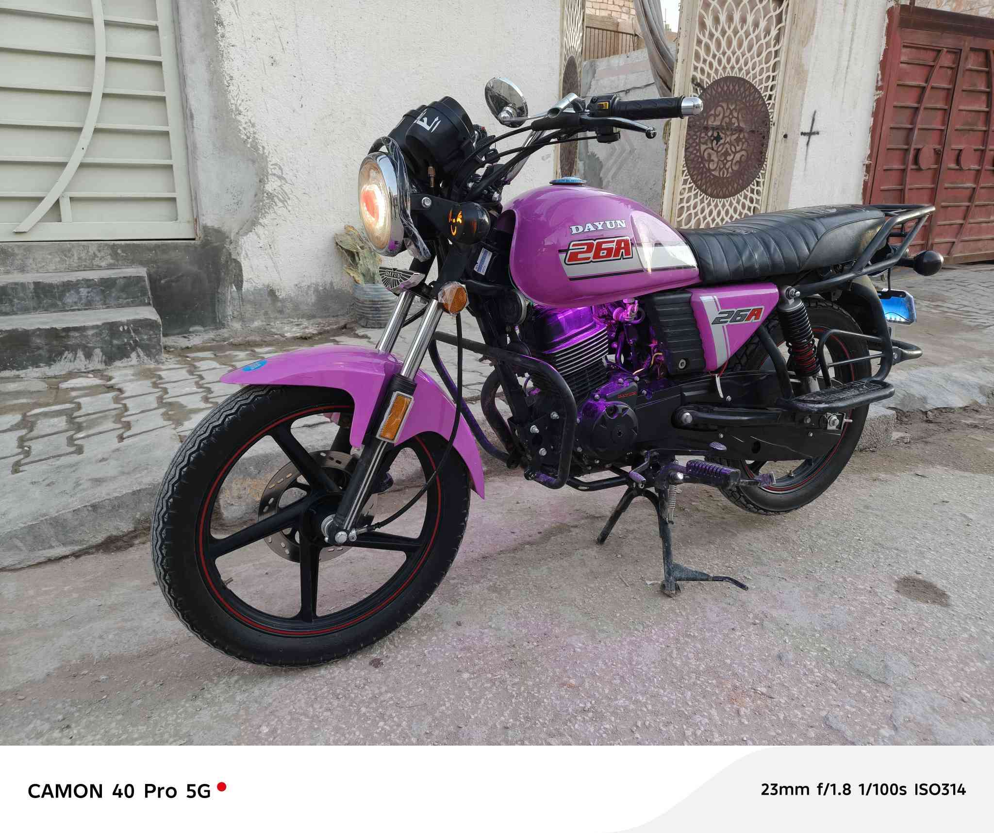 سلام عليكم دايون للبيع
22نفخ 
مكينه 200
مامفتوحه نضيفه مال جاناي سوج سجينه ملاحضه لونها تفاحي وحاطلها بنفسجي اوراق أصولي يم احسين  المرور 
اداورها مكاني كربلاء حي العسكري انتصل وبيك خير وتدلل. 
***********
