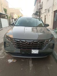 توسان موديل 2024 وارد امريكي  ايرباك دركة وبردات بدون ارقام  . ضرر بسي...