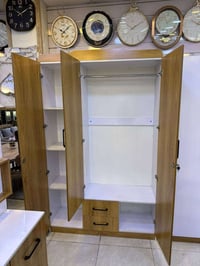 كنتور • ٢باب • ميز تواليت