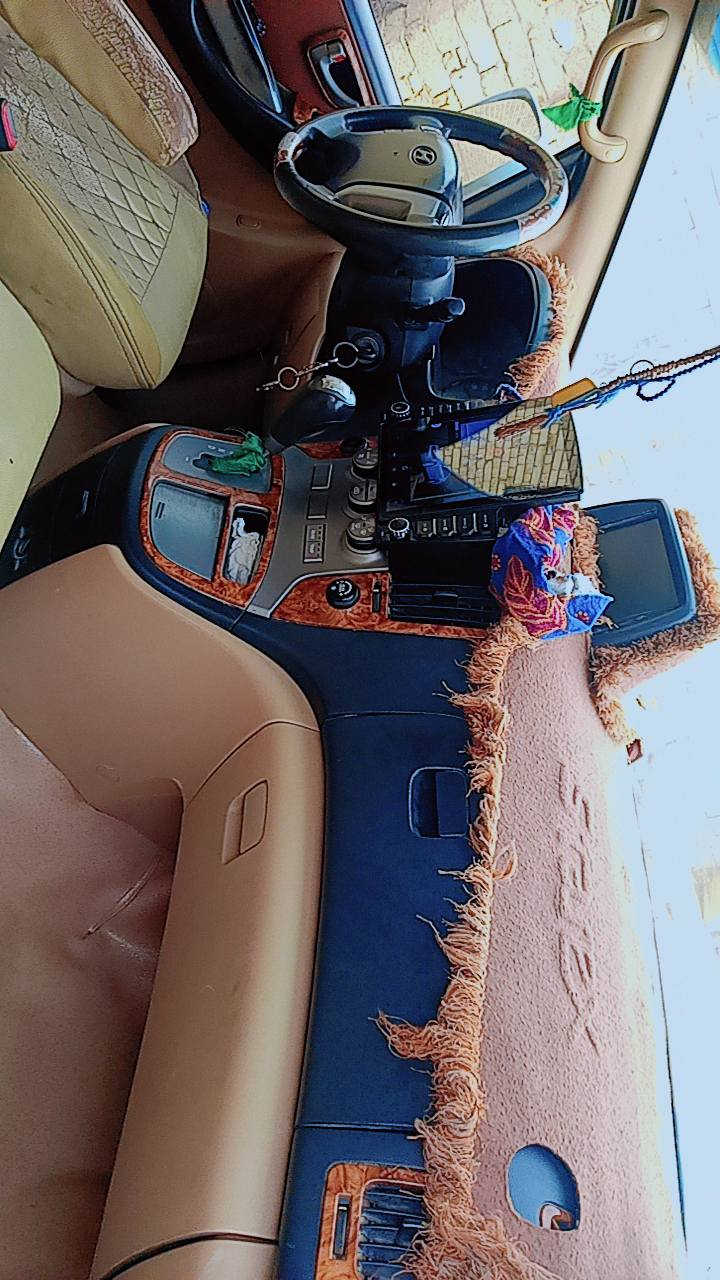 سلام عليكم للبيع موديل 2015 سياره جديده مال بيت السياره محوره مسكر رقم بصره دولي بسمي سنويه جديده باقي تفاصيل الاتصال ***********
