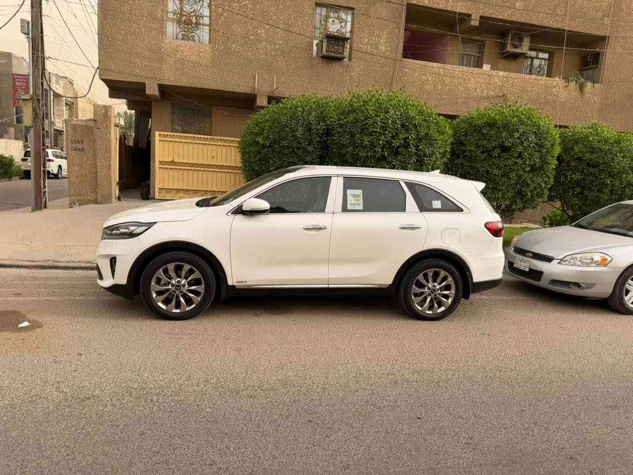 السلام عليكم 
للبيع كيا سورنتو 2019 خليجي مكفوله كفاله عامه من البارد والصبغ والتبديل ماشيه 81 سياره جديده جانت مخزونه فول مواصفات 1/1 بانوراما بصمه شاشه كامره محرك 6 سلندر حساس امامي خلفي كشن حار بارد رقم بغداد باسمي مكاني بغداد السيديه 
+964 770 180 8310 بغداد, العراق
