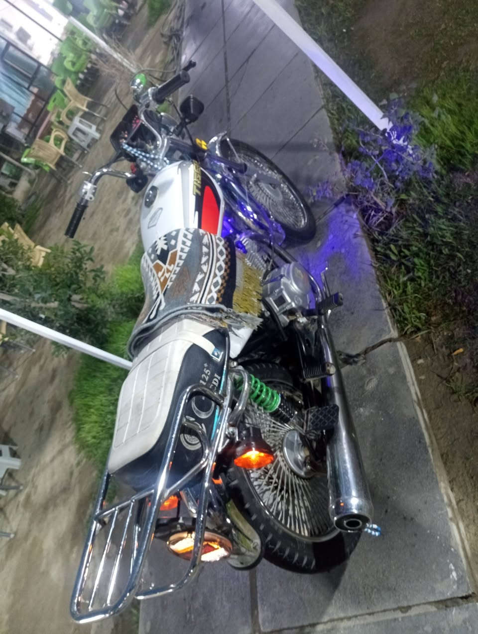 سلام عليكم شباب دراجه تايكر موديل 21 الدراجه كامله ما بيها نقص برغي الدراجه اوراق اصولي السعر مكاني حله محاويل ***********
