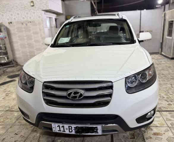 هونداي سنتافي  
٢٠١٢ 
فول ١/١ اعلى مواصفات الفول 
اعلى فئه بيهن جلد لونين 
بصمه عدد ٢ وبصمه بوب بصمه تشغيل 
فتحه سقف سلات روف شغال 
فور ويل دفع رباعي 
سته سلندر ٣.٥ سبعه راكب ٣ قطع تبريد فول سياره 
مكفوله سياره جديده جدا 
محرك ما مفتوح بلاد بدون بخار او صوت راجز او اي شي 
كير ما مفتوح مكفول من كل شي
رقم بغداد دولي جديد هزه جديده ماشيه سياره55  الف كيلو حقيقي فعلي 
جديده جدا كتلوكات الشركه فابلون الاصلي سبير منازل بسمي سياره وع ايدي استخدام بيت ونضيفه جدا جدا وبلواقع احله من صور تخم تاير صدر امامي خلفي تبريد حداديه تراي مالت زيرو شرط الفحص ‭***********‬
مكاني بغداد شراي يتصل ويدلل
***********
