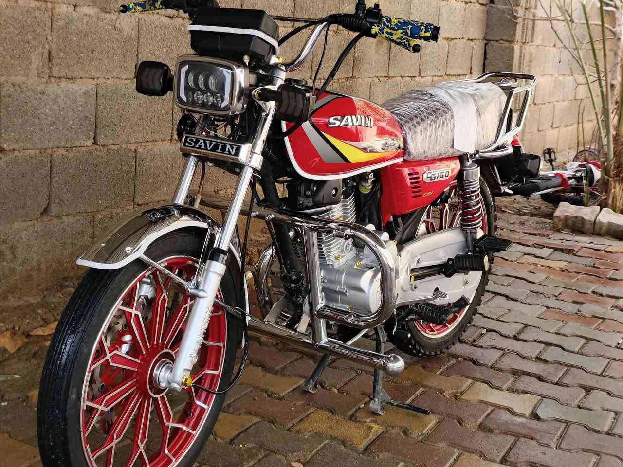 بسم الله. توكلت على الله
السلام عليكم للبيع سيفان 2024بلادي الاصلي الباب الاول 
بصمه تشغيل عن بعد محرك وكير شرط السعر 700 الف وبي مجال قليل رقمي *********** حديثه
