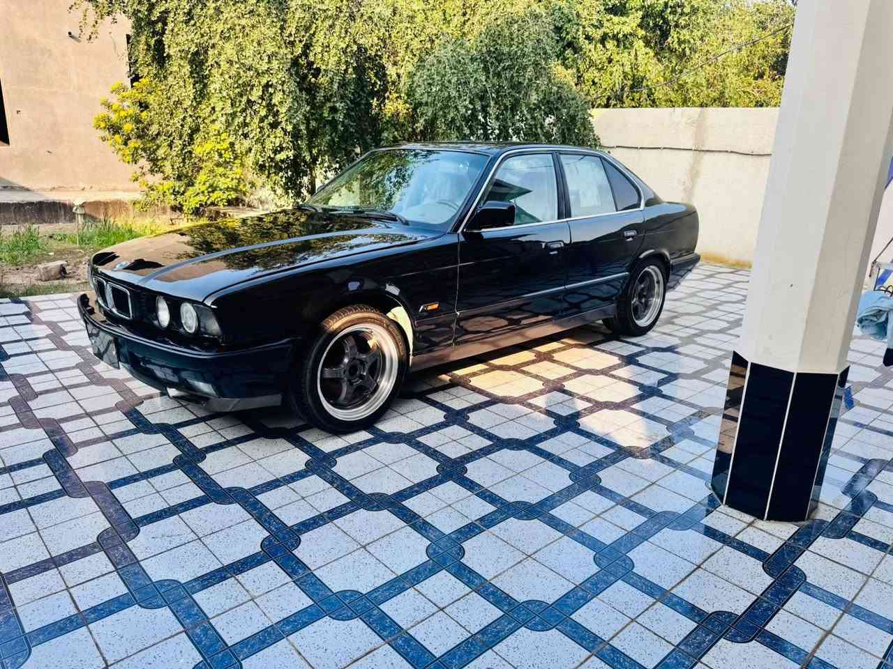 سلام عليكم اخوان للبيع او مراوس 535 /BMW/مفتوح صبغ عام جماليه سياره بجم عريظ فتحا بل صقف دبل ايرباك كشنات منفصل تفئه كشنات / موديل /1993/ رقم الانبار /باتري جديد تخم تاير جديد صدر امامي خلفي خير من الله /سياره كامله من كل النواحي / السعر 54/ وبيهه مجال🌹/ بغداد حي الجهاد/ رقم الهاتف *********** ابو علي
