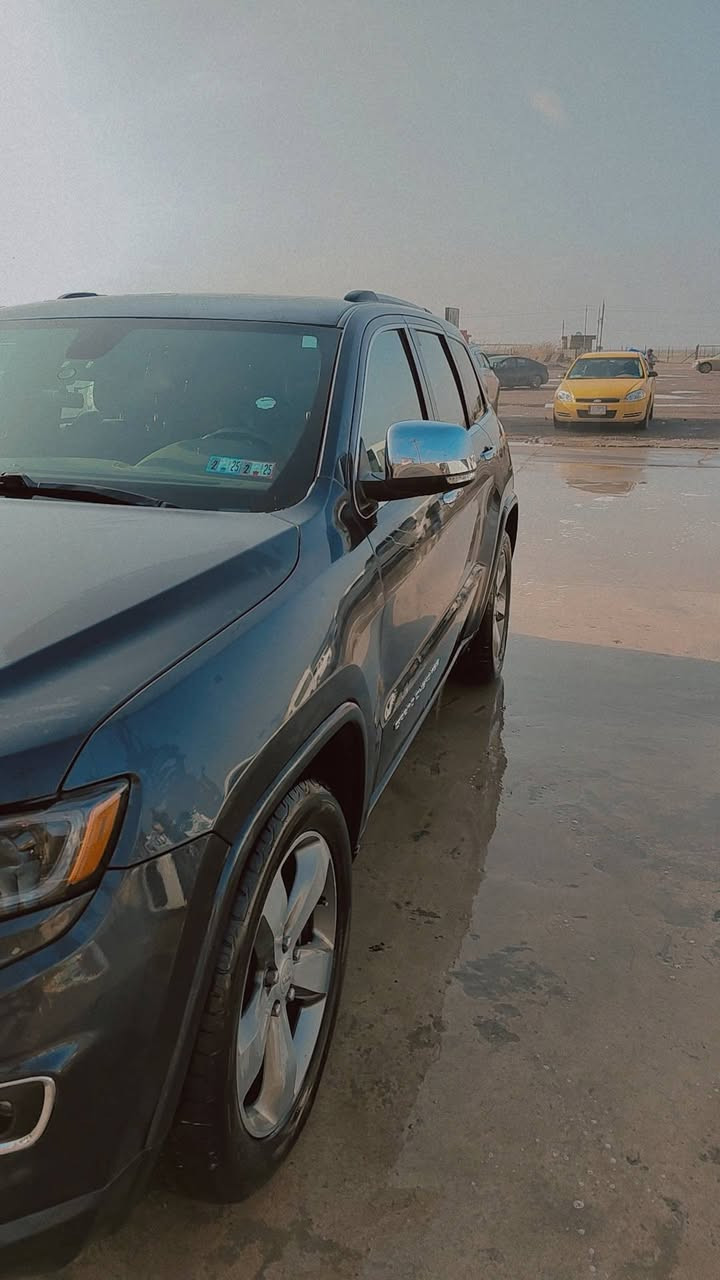 جيب اوفر لاند 2015 السياره ضربتها قطعة وحده فقط 
السياره دخول جديد كتاب ضباط
 فول مواصفات السعر 22.000 

***********
العنوان /حلة
