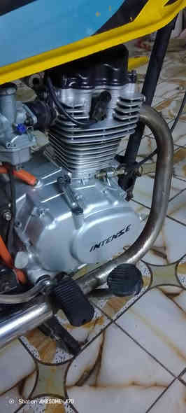 سلام عليكم دراجه يراني ادوات ادوات مكفوله من سرقه مكاني بصره سعرها 300وبيها مجال  توني شاد تايرات تانكي جديد كشن محرك مامفتوح ولايتغص دراجه حلوه رقمي ***********
