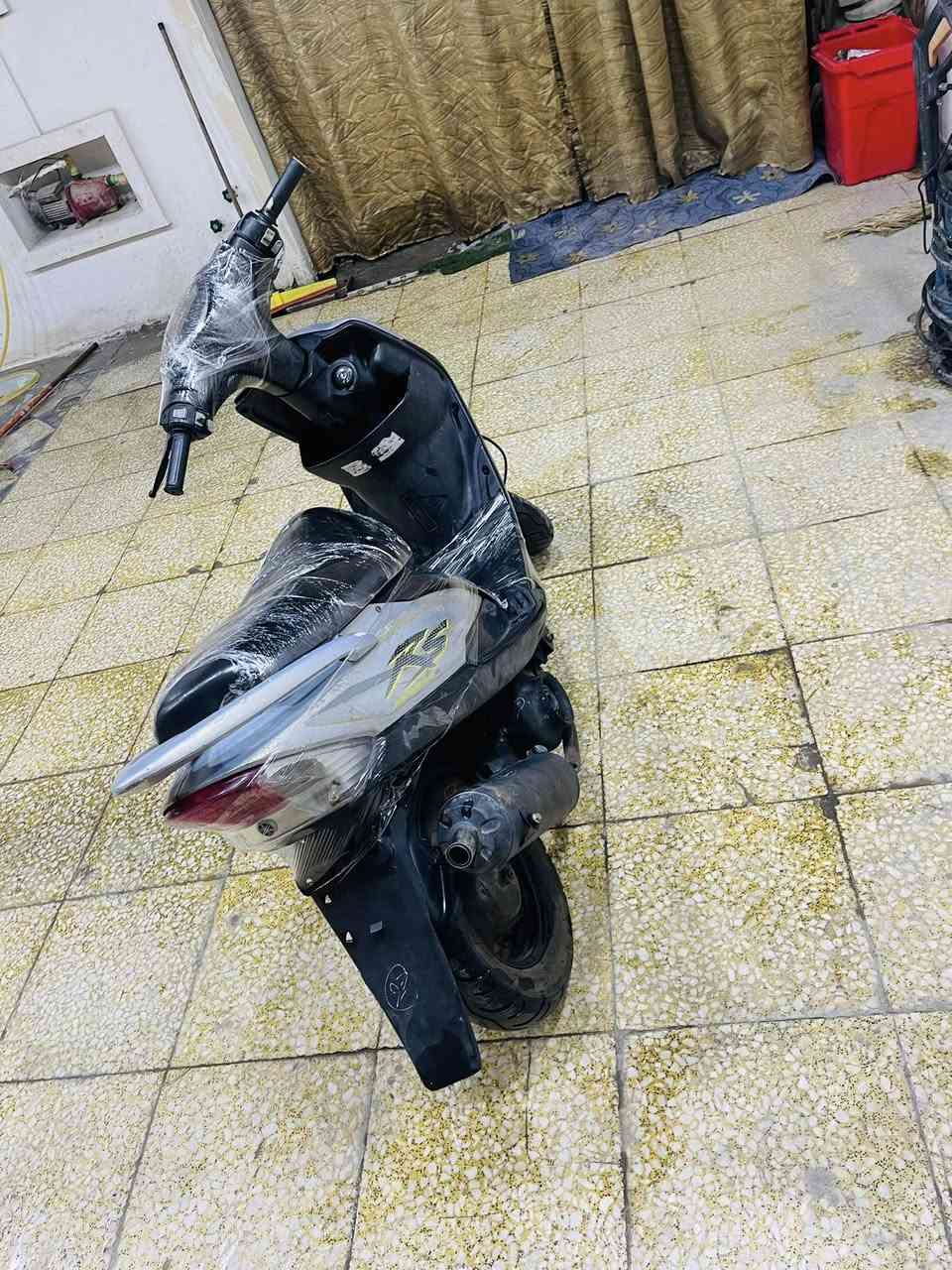 سلام عليكم
دراجة ماكس عدله 🛵 للبيع  

بلاديه وراق كامله  السعر ٥٠٠ وبيه مجال 

العنوان بغداد مدينه الصدر  📞 ***********
